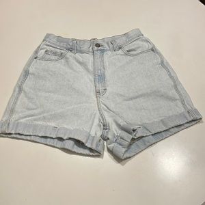 MJ Carroll super high rise vintage 90’s jean shorts. Size 10